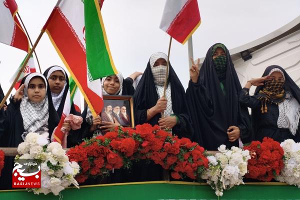 رزمایش جان فدا برای ایران امام رضا در کنگان/ جان فدائیان ایران اسلامی آماده نبرد با دشمنان هستند
