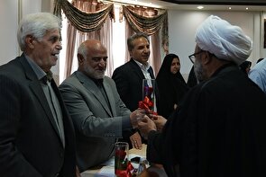 فرمانده سپاه الغدیر از مدیر و معلمین مدرسه خاتم الانبیاءتقدیر و تشکر کرد