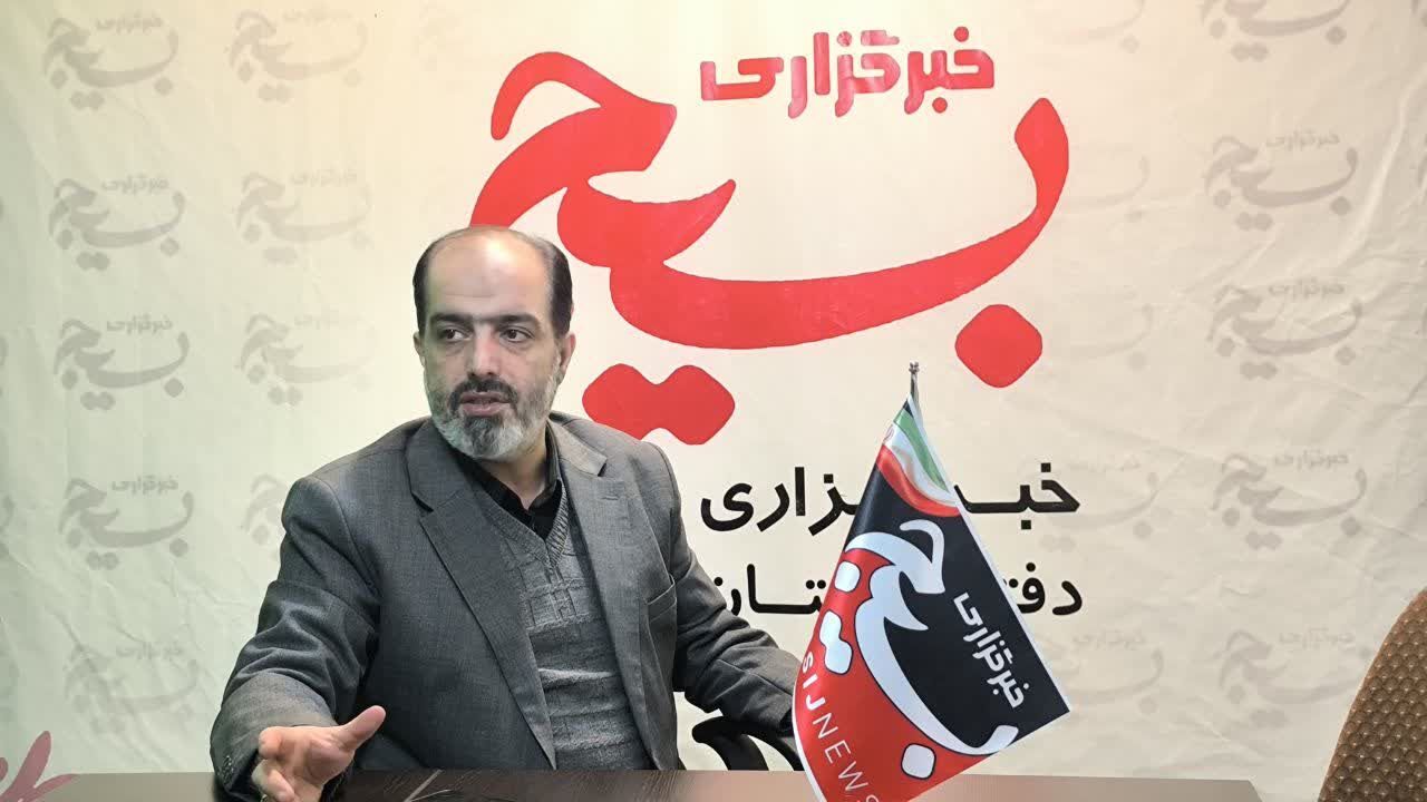 شهید مطهری ستون فکری انقلاب که در زمانه خود زیست و برای قرن‌ها نوشت