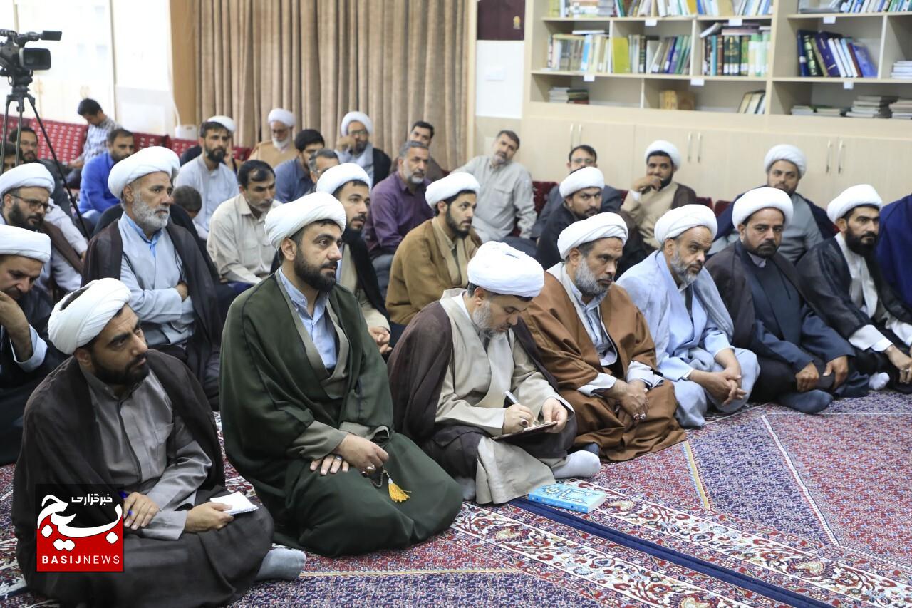 تبیین اندیشه‌های ناب امامین انقلاب اسلامی و شهید مطهری راه مقابله با تهاجم فرهنگی و جنگ نرم دشمنان است