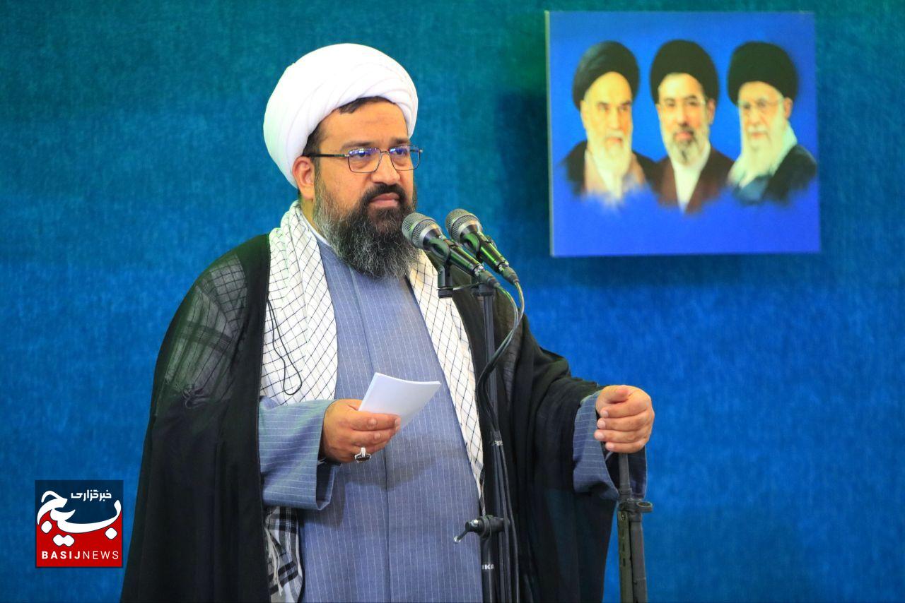 اجتماعات خیابان ادامه یابد تا عملیات روانی دشمن خنثی شود