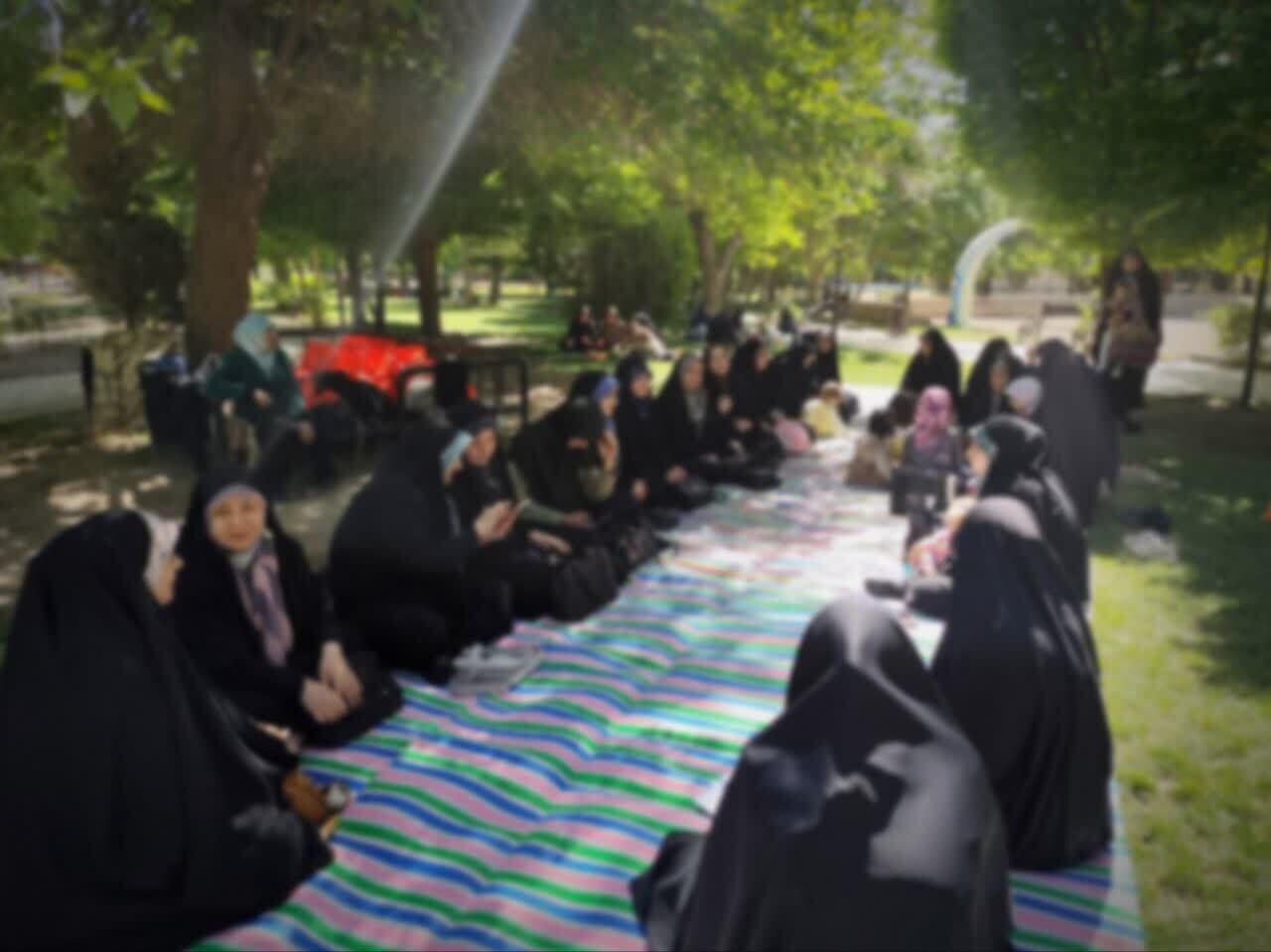 آیین تجلیل از پایداری و دانایی ویژه معلمان خانواده معزز پاسداران برگزار شد 