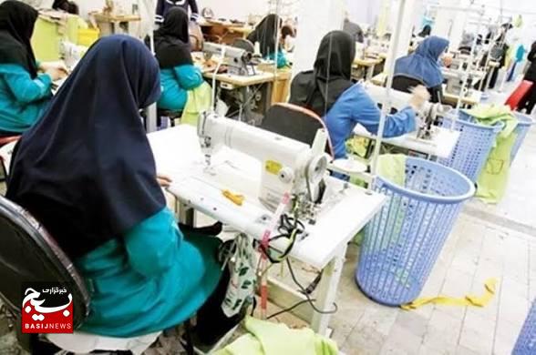 ۱۷ هزار و ۵۶۷ زن سرپرست خانوار تحت حمایت کمیته امداد هستند ۱۷ هزار و ۵۶۷ زن سرپرست خانوار تحت حمایت کمیته امداد هستند