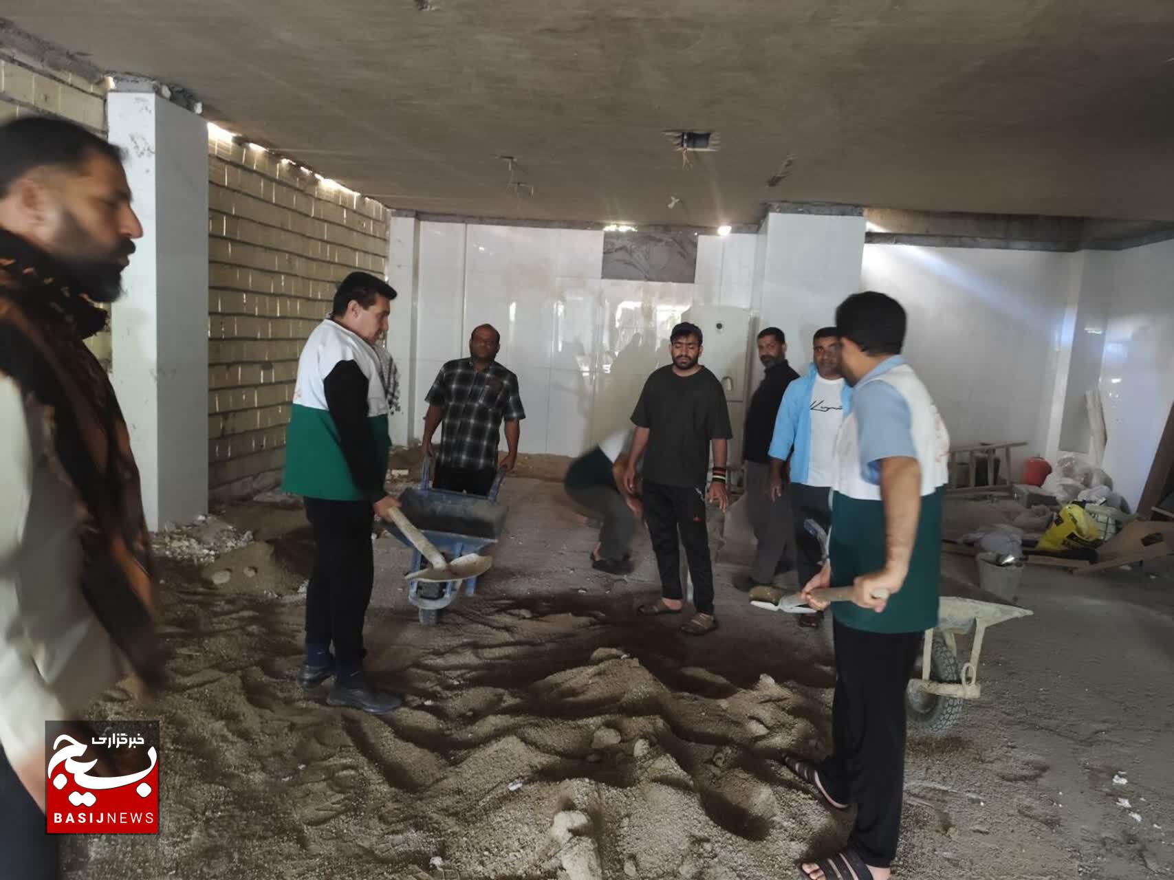 اعزام ۲۰ جهادگر شهرستان نرماشیر به مناطق آسیبدیده از جنگ در استان اصفهان اعزام ۲۰ جهادگر شهرستان نرماشیر به مناطق آسیبدیده از جنگ در استان اصفهان