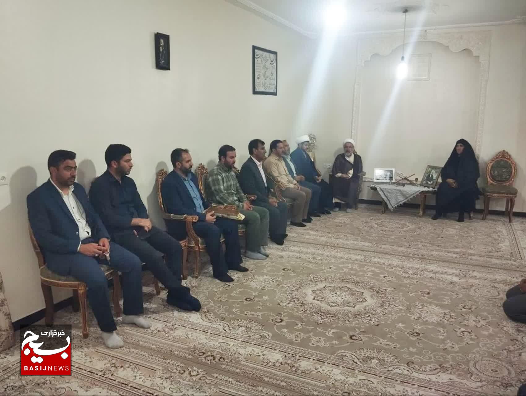تجلیل از خانواده مرحوم نصرت امرایی، مسئول سابق نمایندگی ولی‌فقیه در سپاه دزفول
