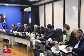 اعلام آمادگی بسیج برای کمک به دولت در تأمین کالا‌های اساسی و کنترل بازار / تقدیر از عملکرد وزارت صمت در ایام جنگ رمضان