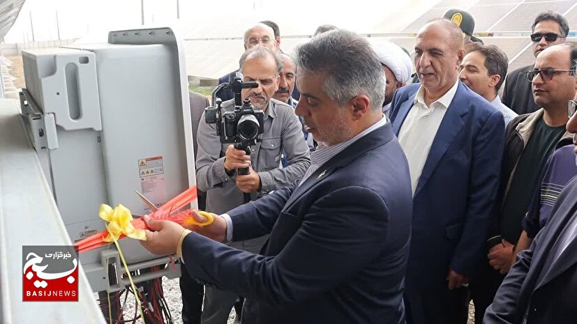دیار آفتاب در صدر توسعه انرژی خورشیدی کشور؛ افتتاح نیروگاه ۶ مگاواتی در فرمهین