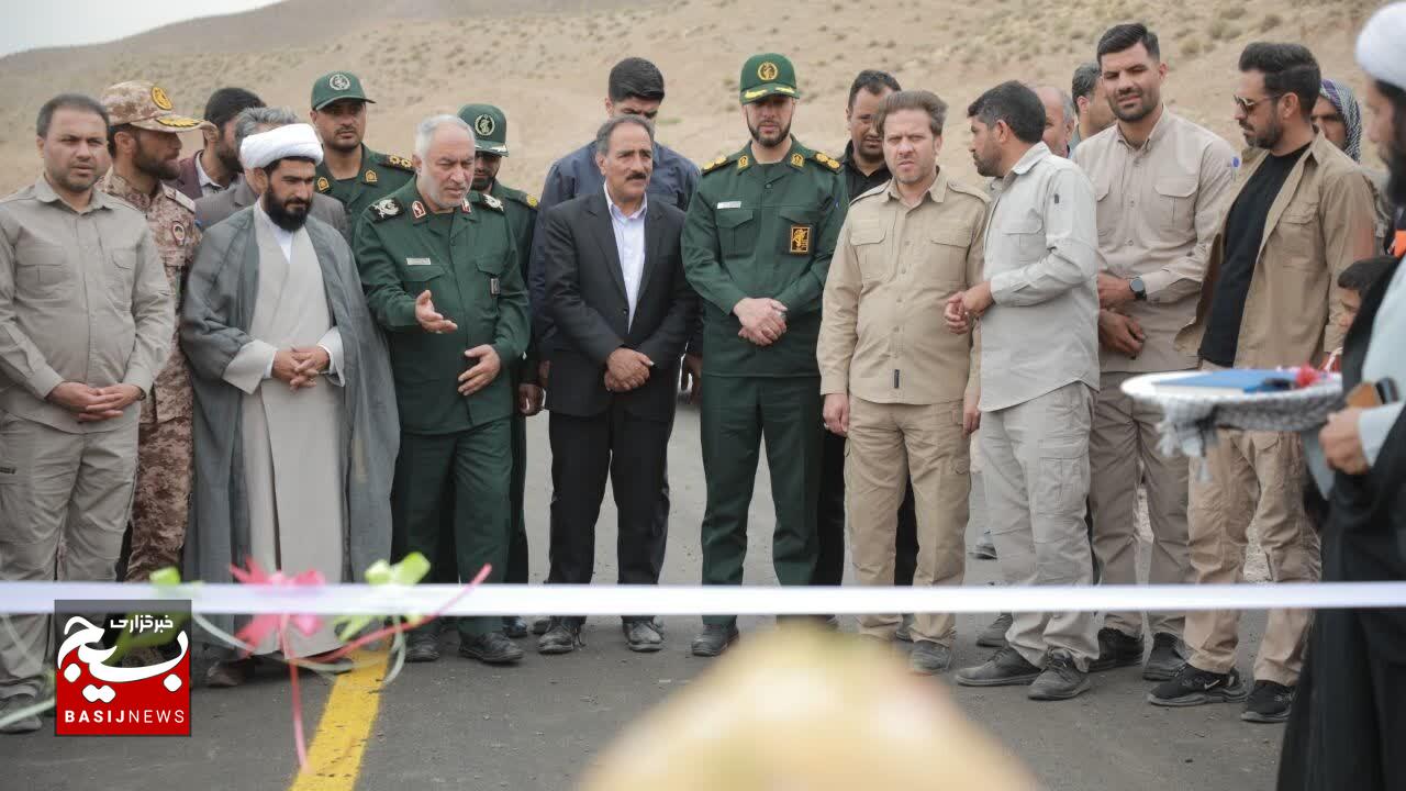 افتتاح آسفالت را روستای زیدان با حضور فرمانده سپاه انصارالرضا علیه‌السلام