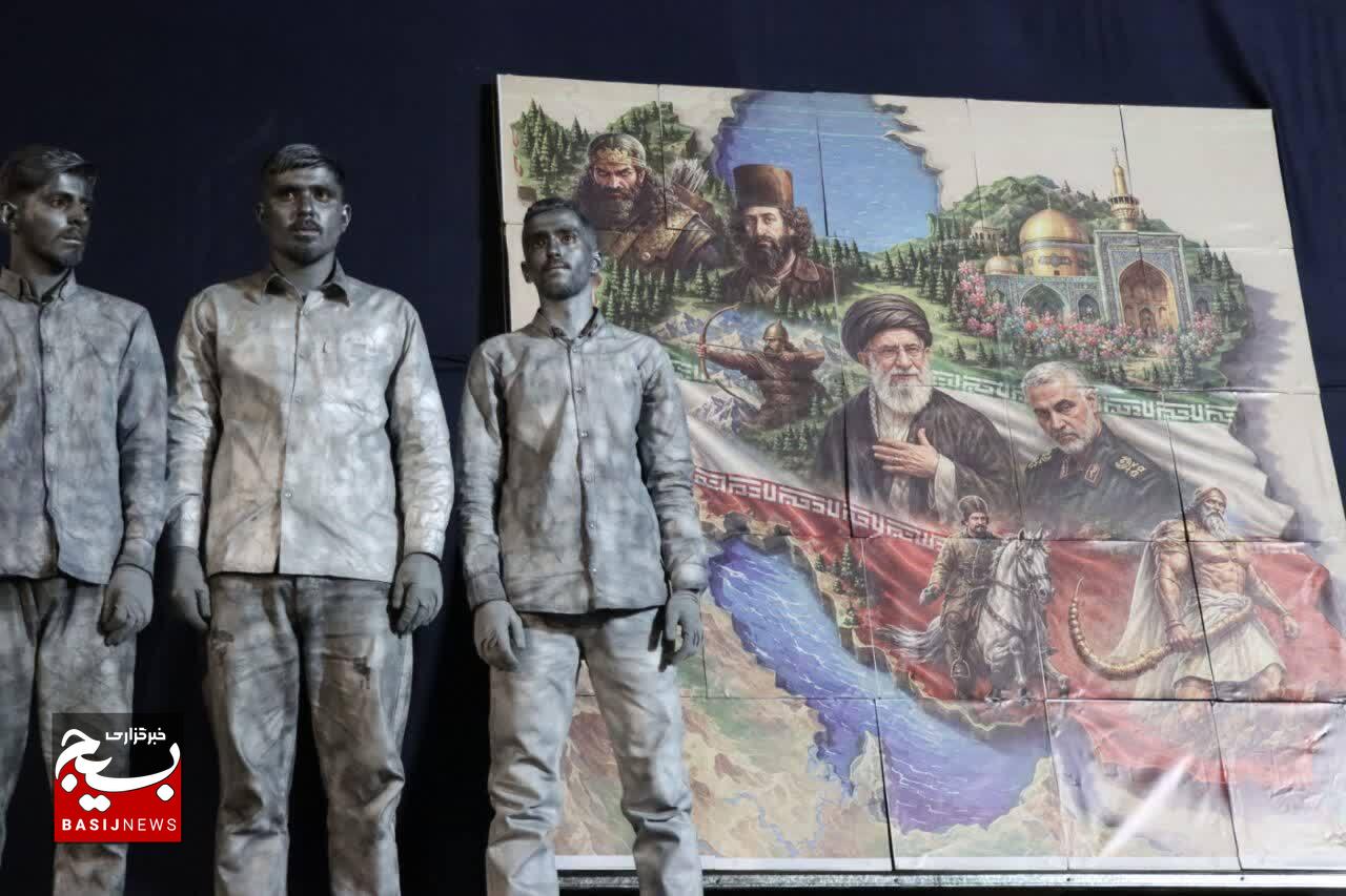 برگزاری ویژه‌برنامه «یک‌صدا ایران» در کرمان/ اجرای مجسمانه «برای ایران» در میدان کوثر