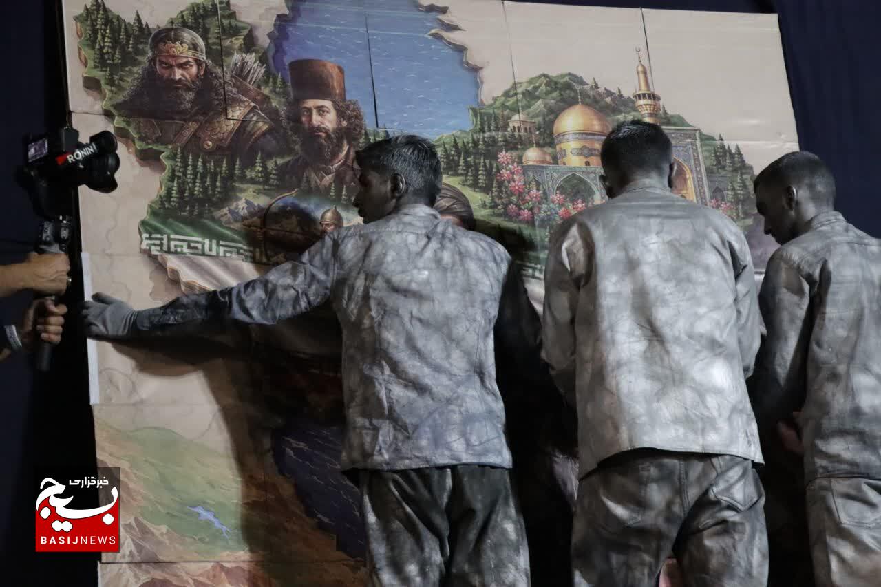 برگزاری ویژه‌برنامه «یک‌صدا ایران» در کرمان/ اجرای مجسمانه «برای ایران» در میدان کوثر