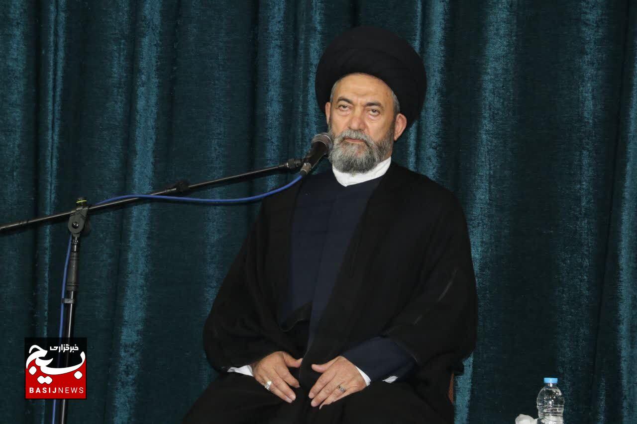 دشمن پس از جنگ نظامی که در آن شکست خورده انسجام ملی را هدف قرار داده است /آمریکا با هر جنایتی میخواهد امنیت خود را در منطقه تأمین کند دشمن پس از جنگ نظامی که در آن شکست خورده انسجام ملی را هدف قرار داده است /آمریکا با هر جنایتی میخواهد امنیت خود را در منطقه تأمین کند