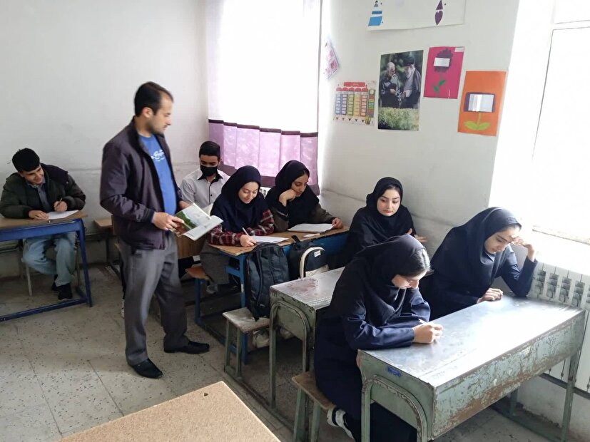 مدرسه ای که با جنگ تعطیل نشد 