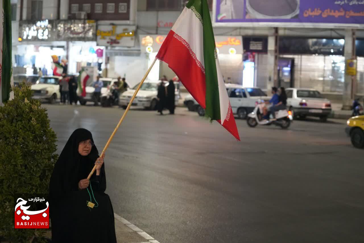 هفتاد و پنج شب، هفتاد و پنج طلوع از آزادی کرمان
