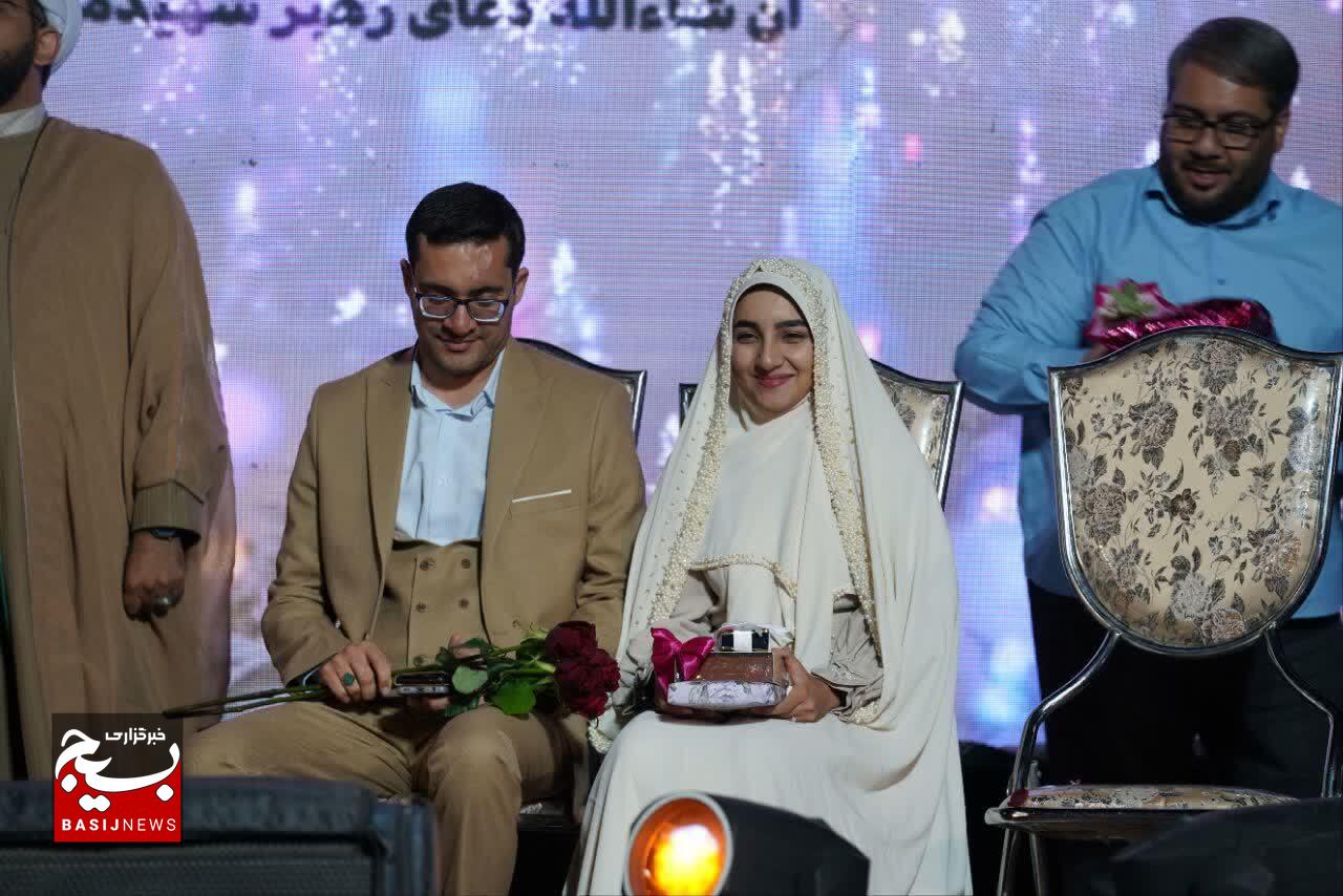 هفتاد و هشت شب، یک عشق علوی، دو عروس و داماد در میدان کوثر کرمان