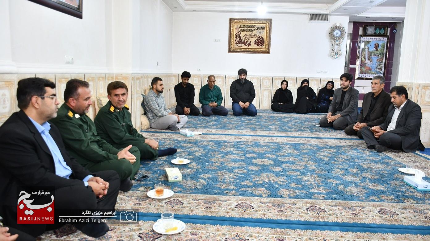دیدار جانشین سپاه فتح با خانواده شهید علی کیانی در یاسوج