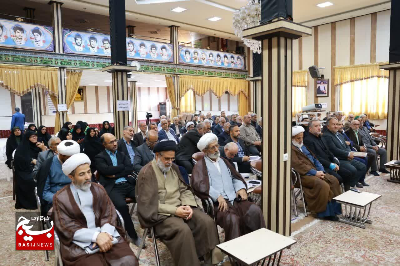 انجام ۱۴ میلیارد دلار مبادلات تجاری با کشور عراق در سال گذشته/ اجرای پویش کاشی حرم به نیابت از قائد شهید امت