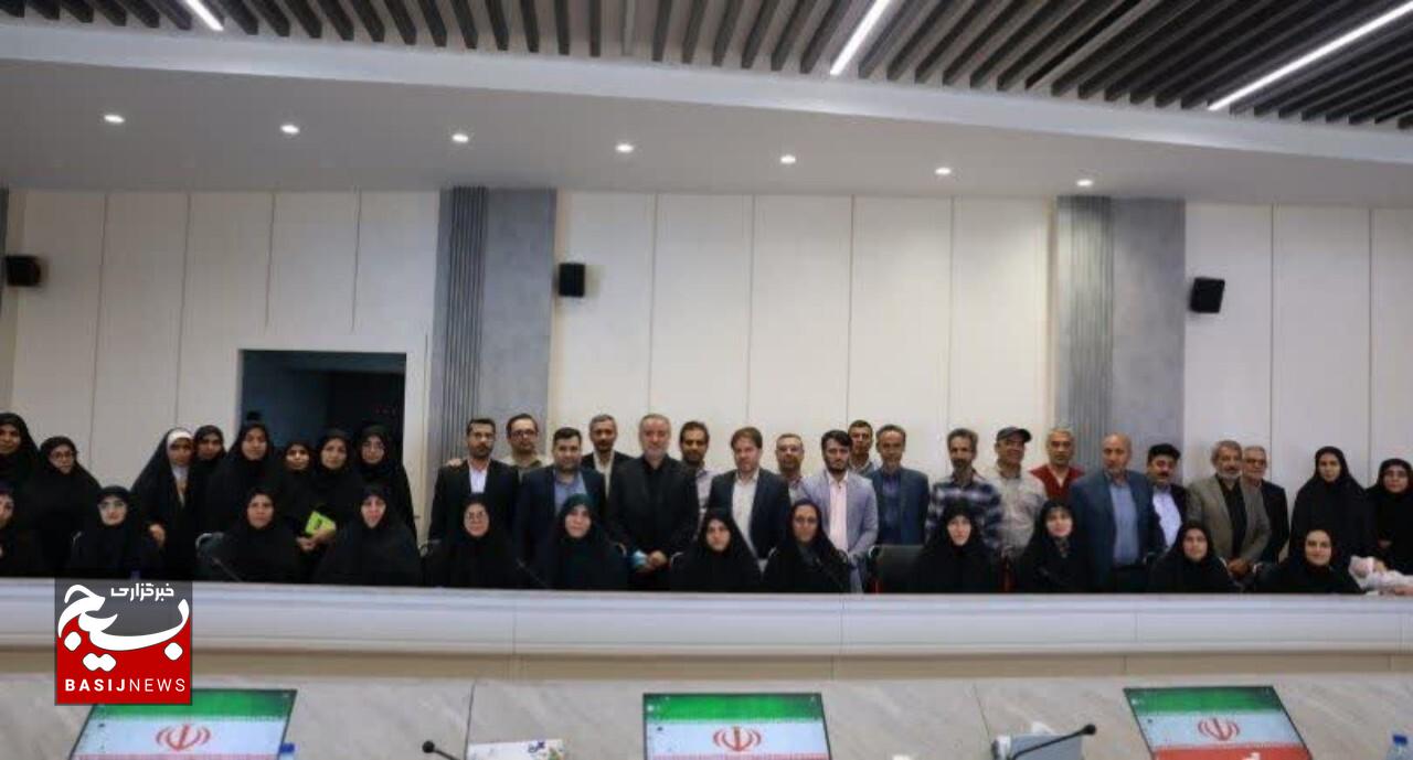 تسهیلات خرد قرضالحسنه، موتور محرک اشتغال و ماندگاری جمعیت در روستاها است تسهیلات خرد قرضالحسنه، موتور محرک اشتغال و ماندگاری جمعیت در روستاها است