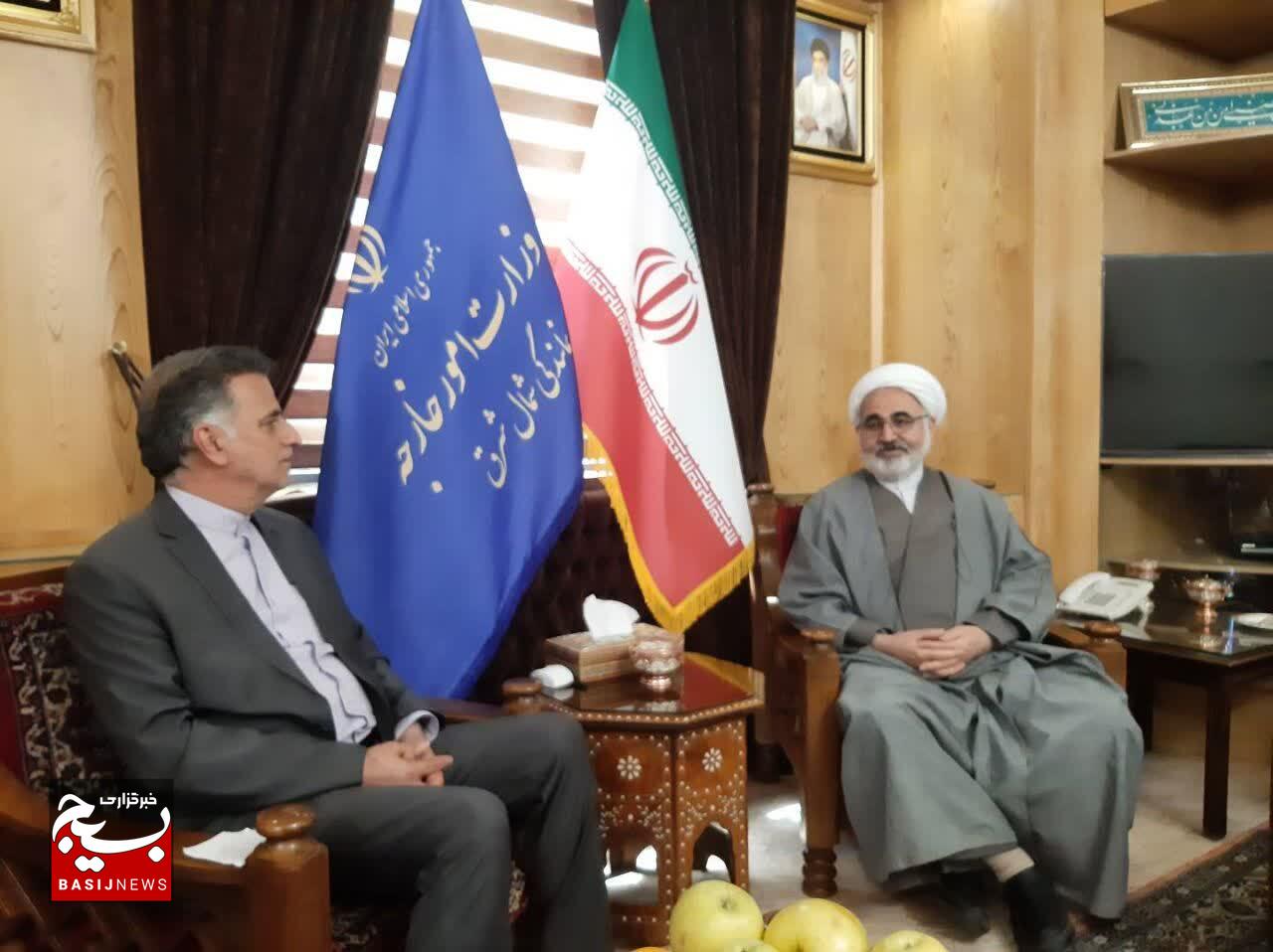 کمیته زائران خارجی در ستاد خدمات سفر خراسان رضوی تشکیل شد کمیته زائران خارجی در ستاد خدمات سفر خراسان رضوی تشکیل شد