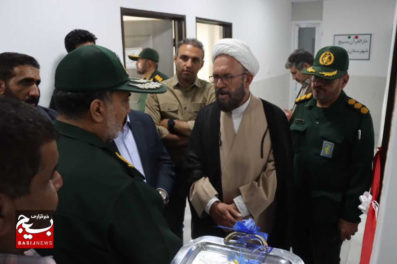 «جهاد روشنایی» در بردسیر کلید خورد / احیای ۷۴ شغل با پشتیبانی بسیج سازندگی