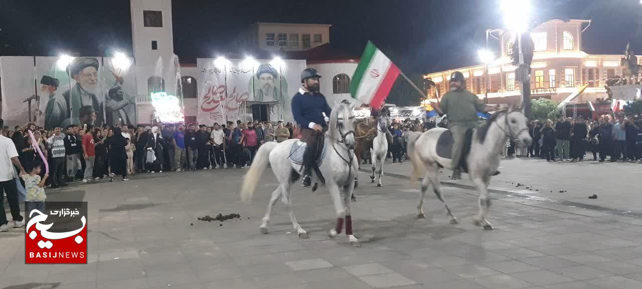راهپیمایی جامعه ورزشکاران استان گیلان با اجرای برنامه‌های ورزشی در قالب «مثلث مقاومت» در رشت برگزار شد