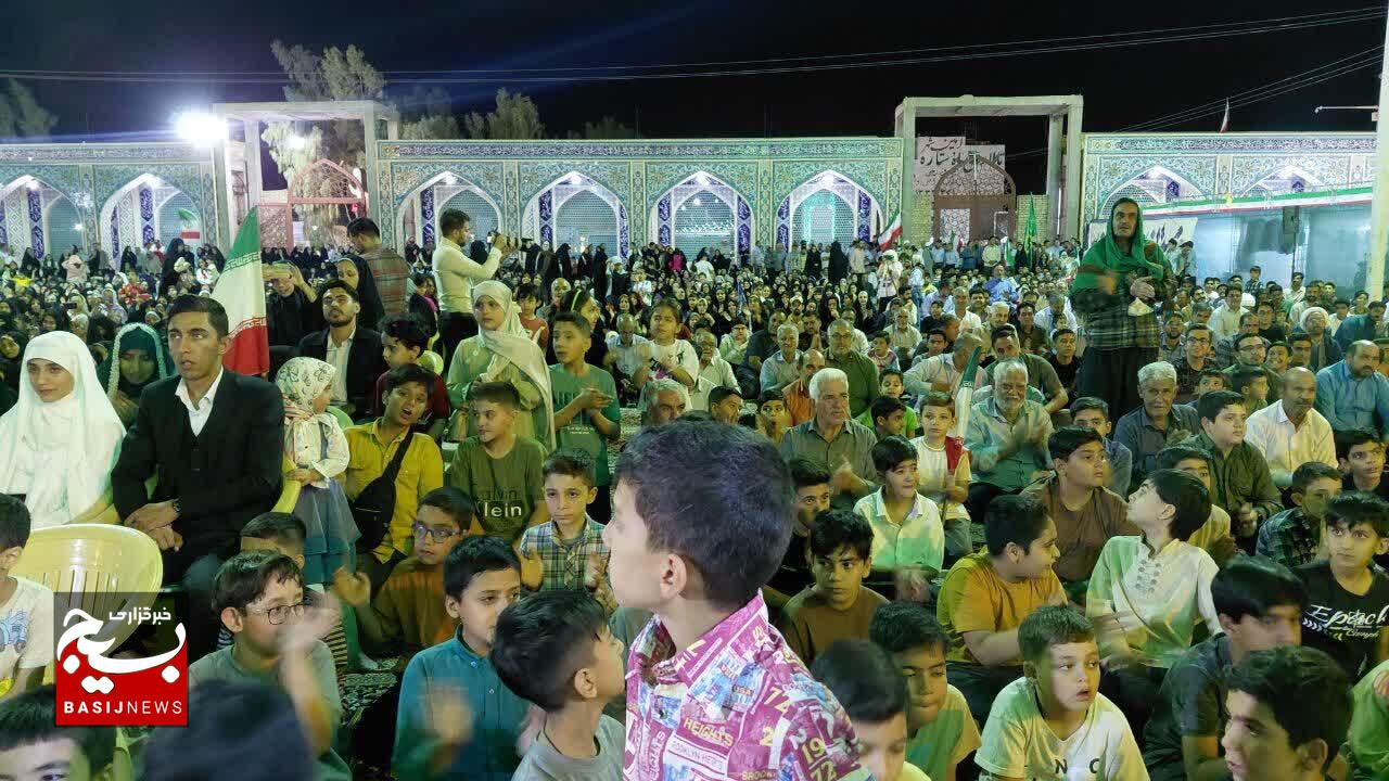 برگزاری جشن ازدواج زوج‌های جوان در نودوسومین شب میدان داری مردم انار +تصاویر