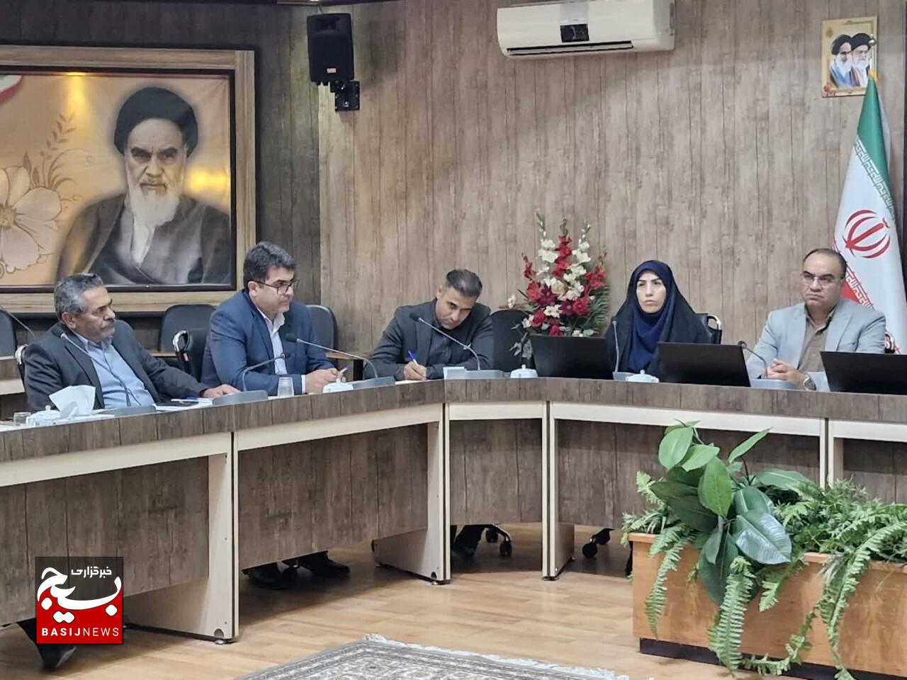 تأکید فرماندار بیرجند بر تأمین کالاهای اساسی و ساماندهی بازار