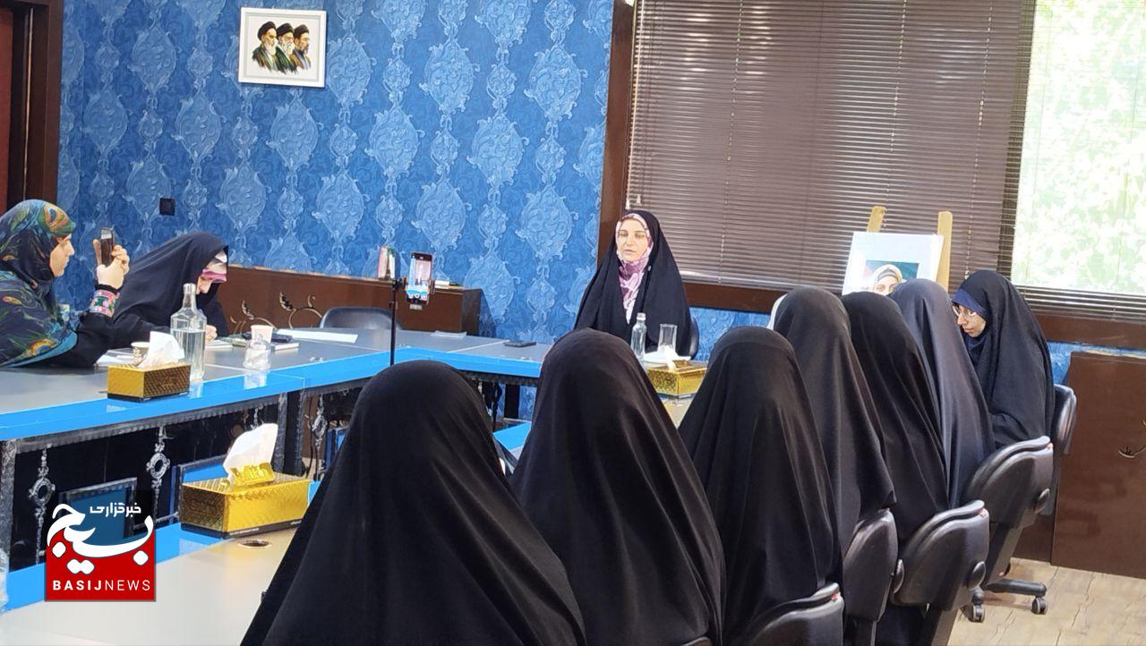 خبرنگاری که مانع توقف روایت حقیقت در قلب اروپا شد