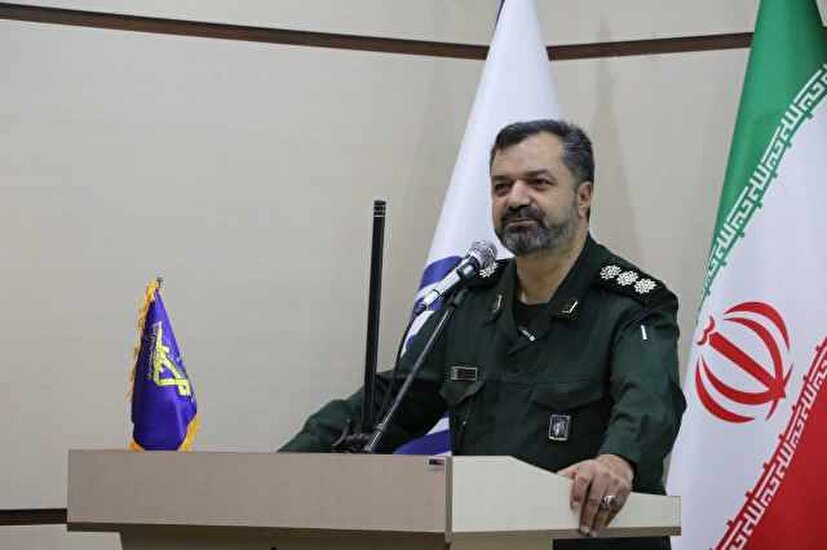 دعوت فرمانده ناحیه مقاومت بسیج سپاه بیرجند از مردم بصیر و انقلابی بیرجند برای حضور در مراسم بزرگداشت ایام الله ۱۴ و ۱۵ خرداد .