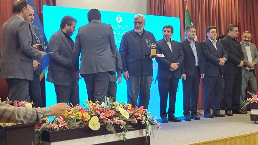تقدیر از  کارگران و جهادگران عرصه کار و تولید نخبه