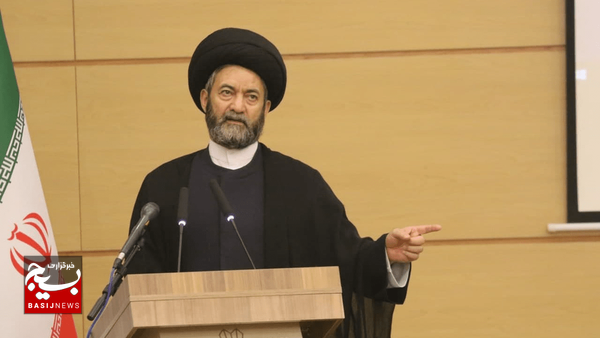 رسانهها نقش جدی در نهادینهسازی زکات دارند رسانهها نقش جدی در نهادینهسازی زکات دارند