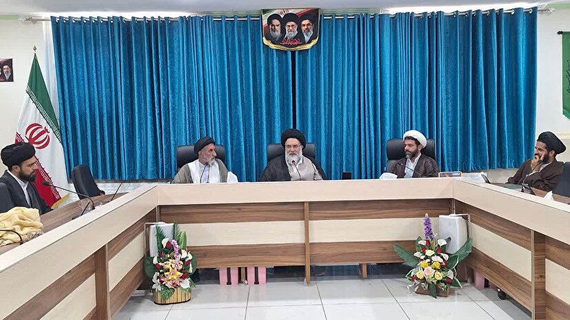 نهادهای مسئول از مبلغان دینی جهادگر پشتیبانی کنند