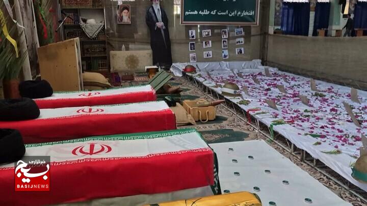نمایشگاه از محراب تا معراج طلاب عنبرآباد