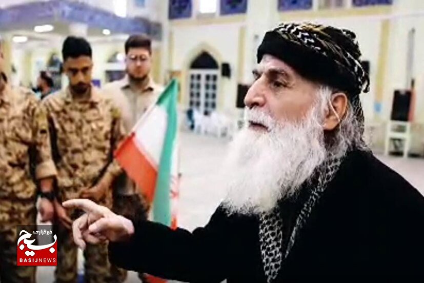 طنین اشعار حماسی پیشکسوت دفاع مقدس در حضور فرمانده سپاه انصارالحسین(ع)