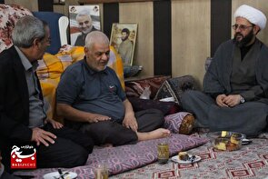 خدمت به ایثارگران، ادای دین به قهرمانان ماندگار انقلاب است