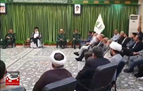 دیدار مداحان اهل بیت (ع) با امام جمعه مشهد