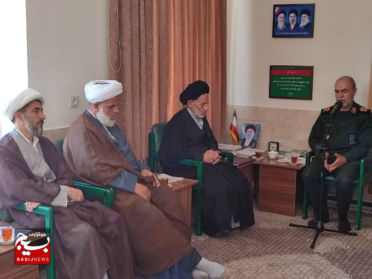 رهبر شهید انقلاب بیش از ۳۷ سال برای ساختن ایران قوی مجاهدت کردند