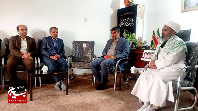هنر باید «نقطه‌زن» و متناسب با مسائل هر شهرستان طراحی شود