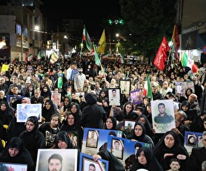 شبی که شهدا در میدان عهد و آینه میزبان مردم ایلام شدند