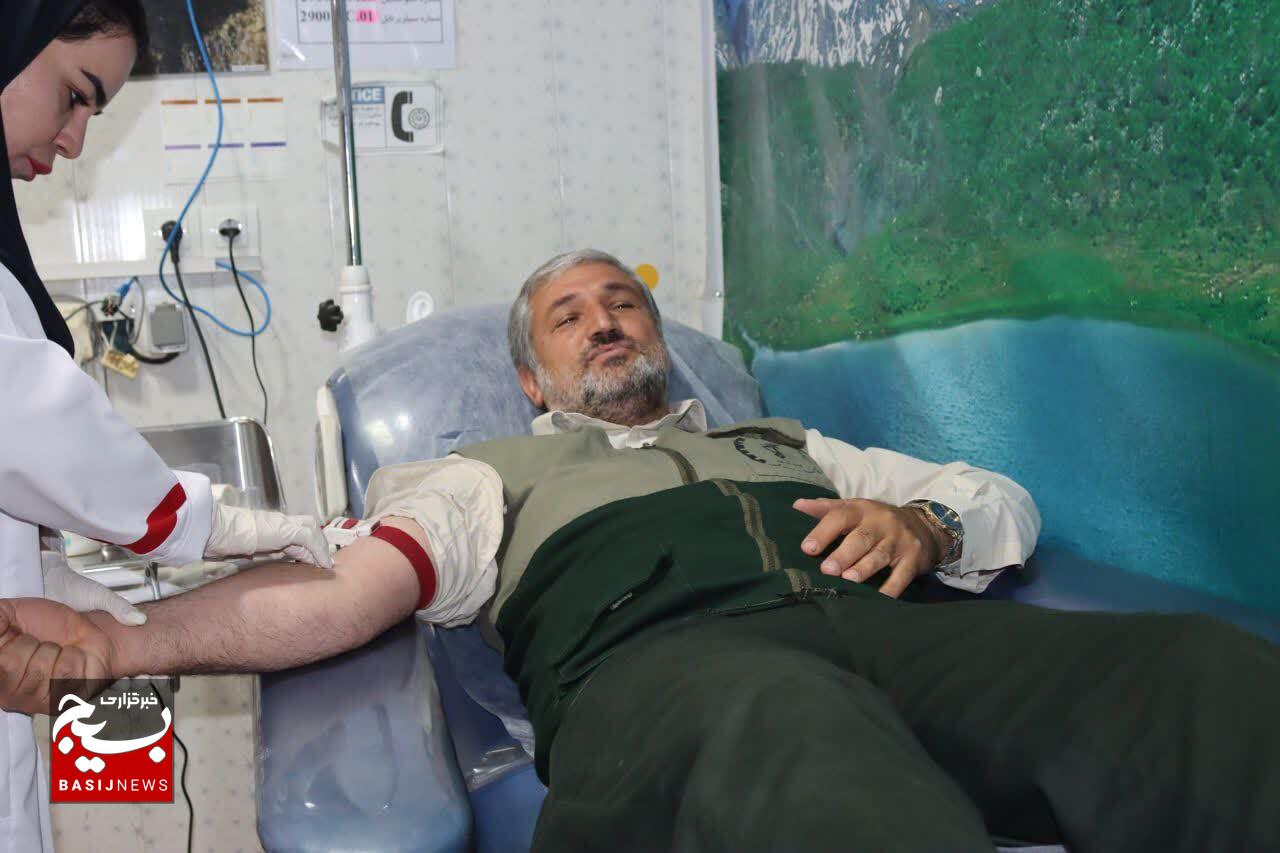 اقدام جهادی کارکنان بسیج سازندگی سپاه فتح کهگیلویه و بویراحمد در طرح اهدای خون اقدام جهادی کارکنان بسیج سازندگی سپاه فتح کهگیلویه و بویراحمد در طرح اهدای خون