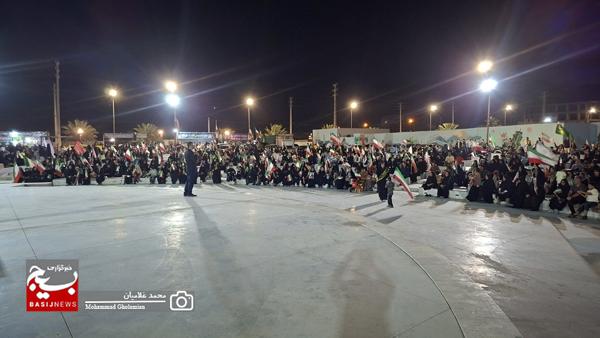 ایران هنوز وارد «نبرد عاشورایی» نشده است/ ملّت ایران در جنگ اراده‌ها خیابان را حفظ کردند