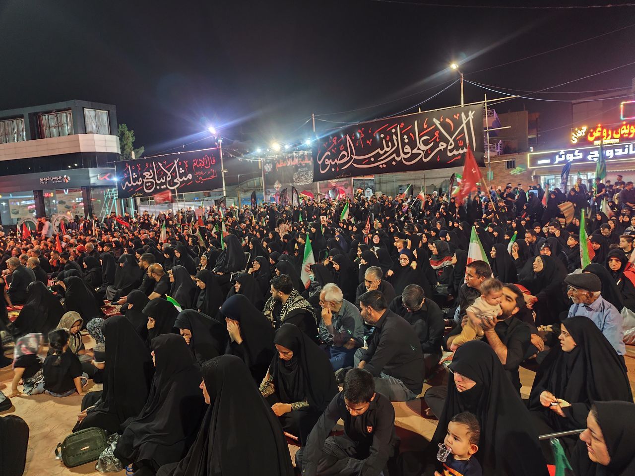 اشک‌ها و حماسه در شب سوم محرم؛ کرمان یک‌صدا «یا حسین» گفت
