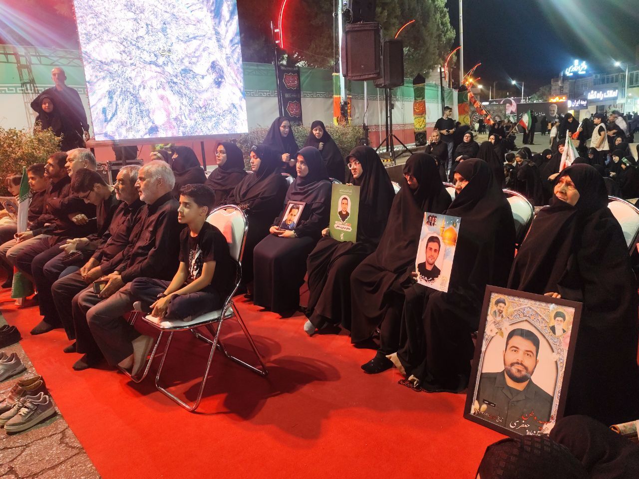 اشک‌ها و حماسه در شب سوم محرم؛ کرمان یک‌صدا «یا حسین» گفت