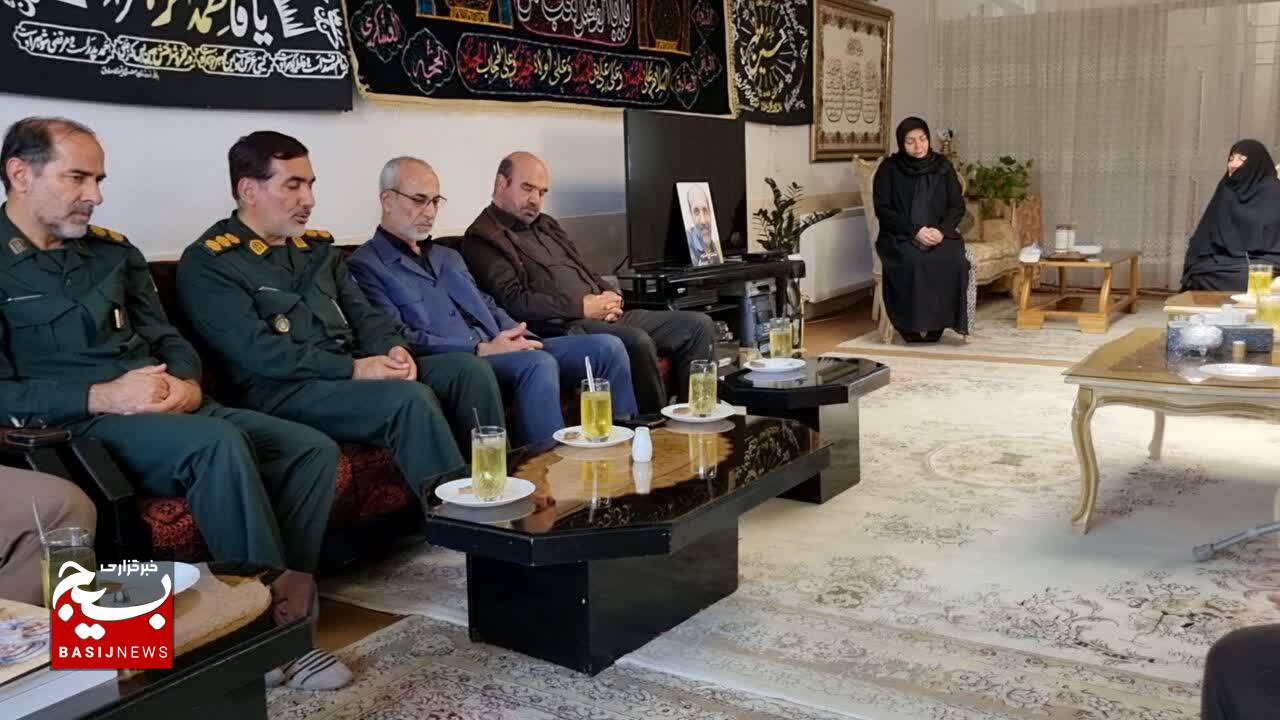 دیدار مسئولان سپاه با خانواده شهید «وفایی» /از مجروحیت در عملیات بدر تا شهادت در حمله موشکی رژیم صهیونیستی