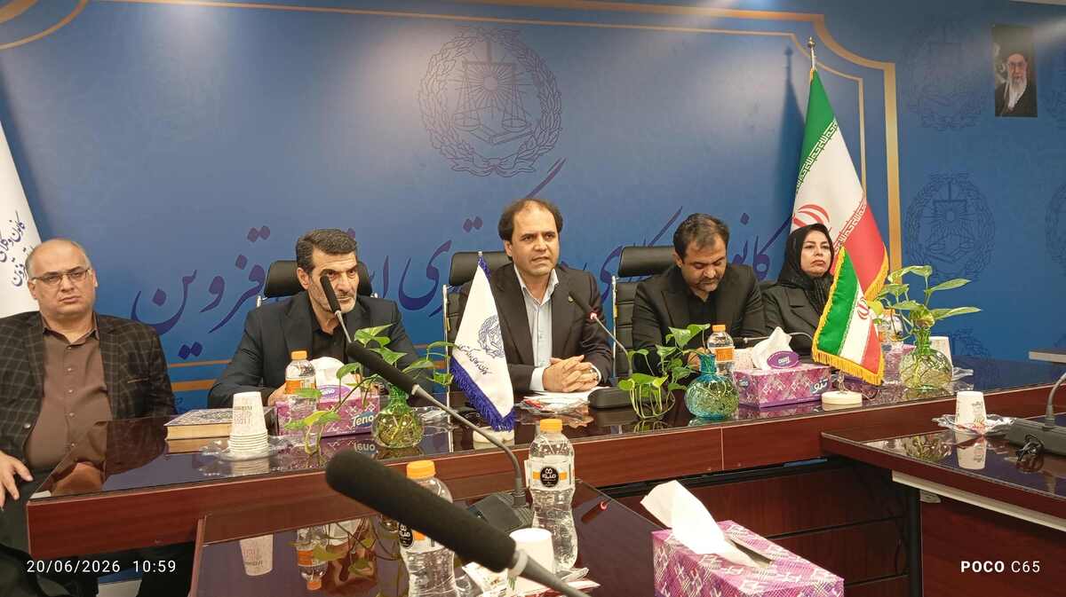 کانون وکلا مسائل حقوقی خانواده شهدای جنگ رمضان را پوشش میدهد کانون وکلا مسائل حقوقی خانواده شهدای جنگ رمضان را پوشش میدهد