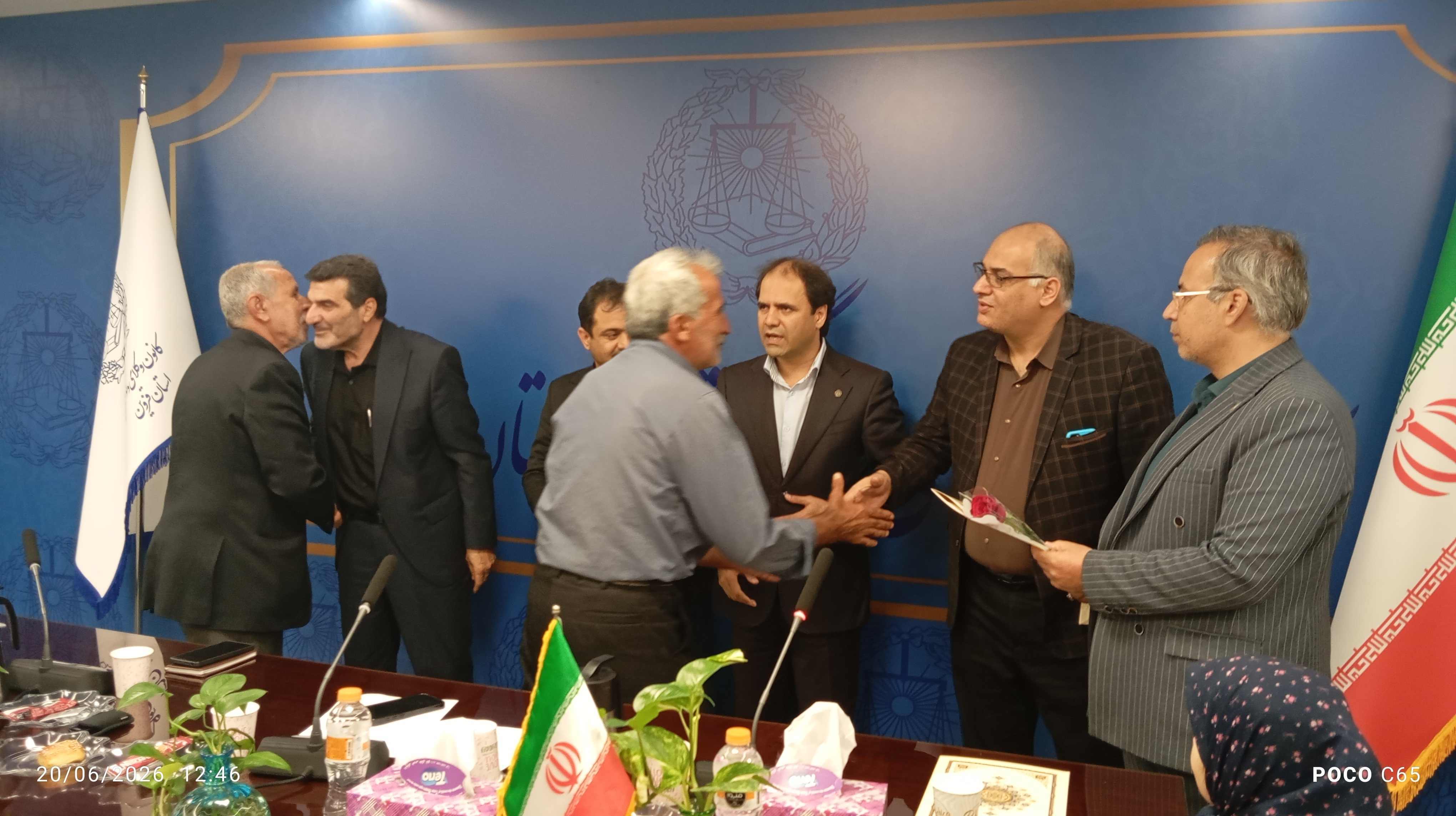 کانون وکلا مسائل حقوقی خانواده شهدای جنگ رمضان را پوشش میدهد کانون وکلا مسائل حقوقی خانواده شهدای جنگ رمضان را پوشش میدهد