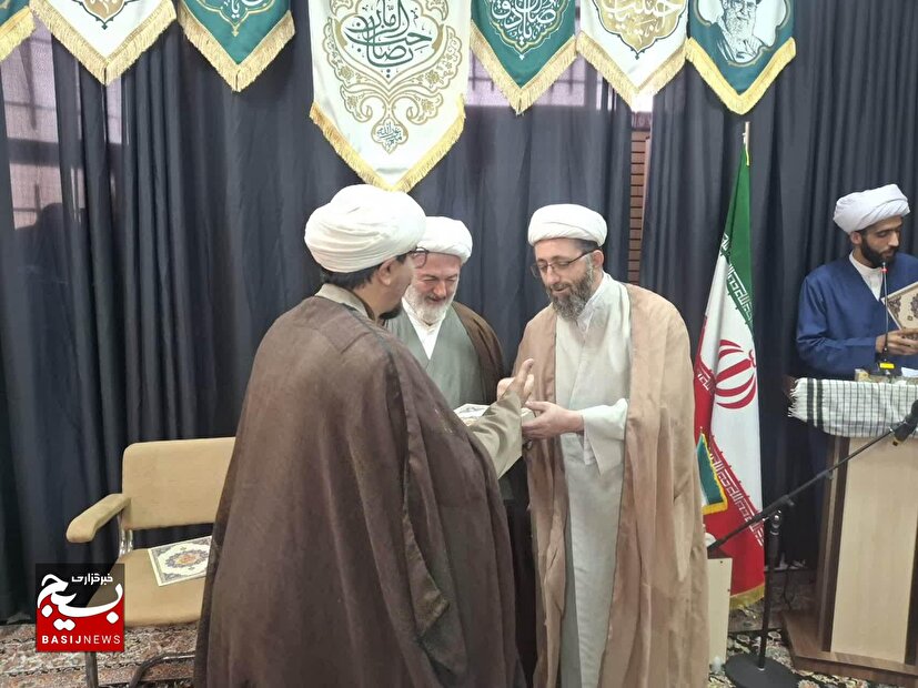 امینی: سبک زندگی شهدای روحانی، الگوی نسل‌هاست/ تجلیل از فعالان یادواره شهدای شاهرود