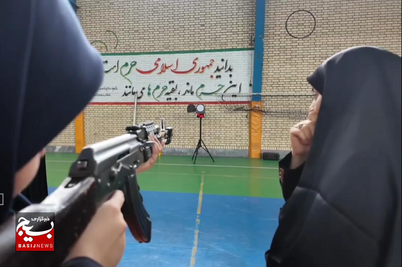 عکس خبر متعلق به صدا و سیما است. تغییر کند////»برگزاری اردوی عملی آمادگی دفاعی دانش‌آموزان در قوچان+فیلم