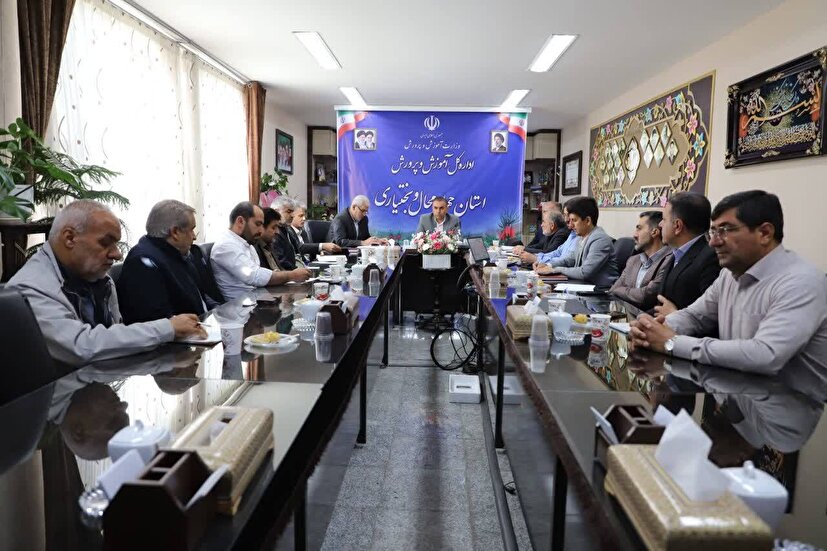 هدف‌گذاری بهسازی و رنگ آمیزی ۱۰۰۰ کلاس درس در چهارمحال و بختیاری/ طرح «شهید عجمیان» با محوریت کنگره شهدای استان اجرایی می‌شود