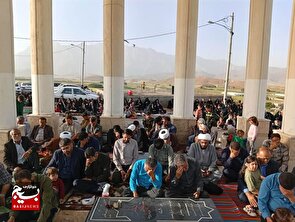 زمزمه دعای عرفه در خانمیرزا طنین‌انداز شد