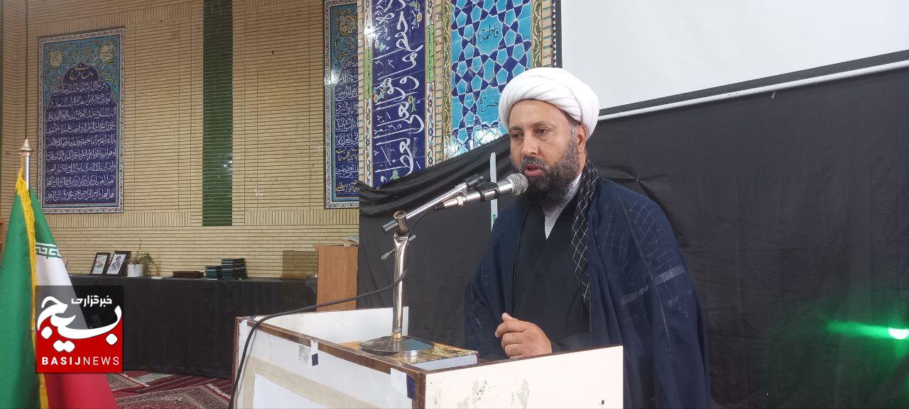 عزت امروز ایران اسلامی ثمره ایستادگی در برابر مستکبران است